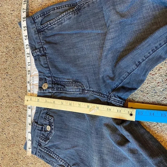 Banana Republic Cotton Flared leg Blue Jeans Women Size 8 Pockets - Picture 2 of 9